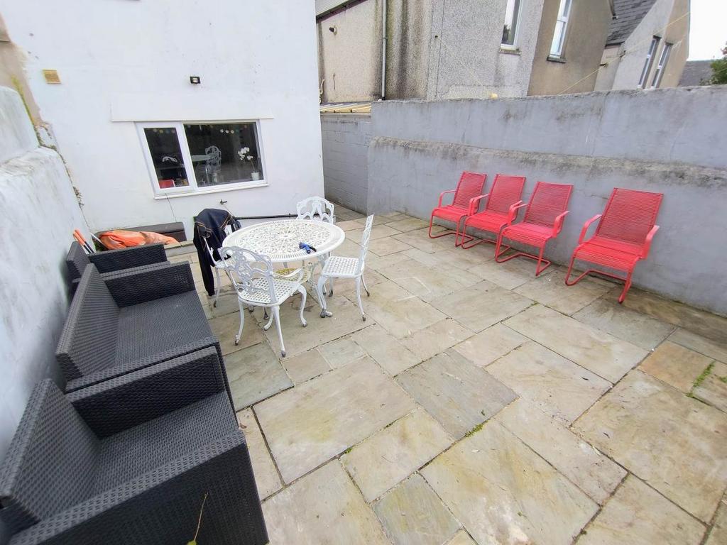 Rear Garden (2)