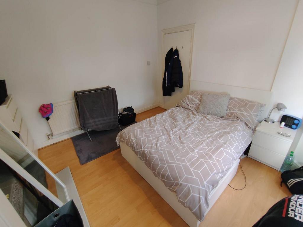 Ground floor front b