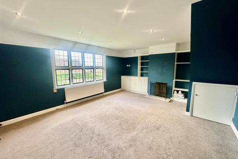 3 bedroom apartment for sale, Firgrove Hill, Farnham