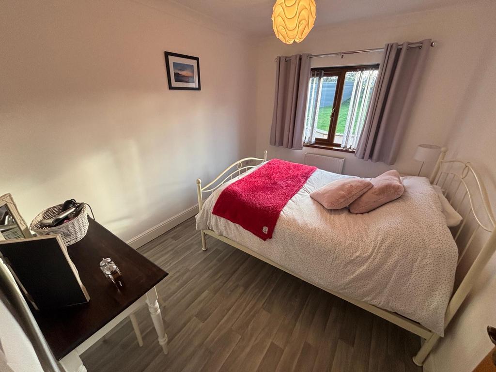 Ground floor bedroom 4/office