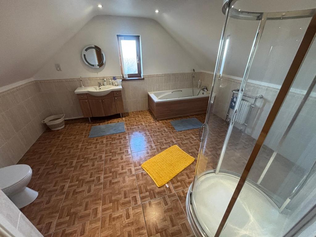 En suite bathroom