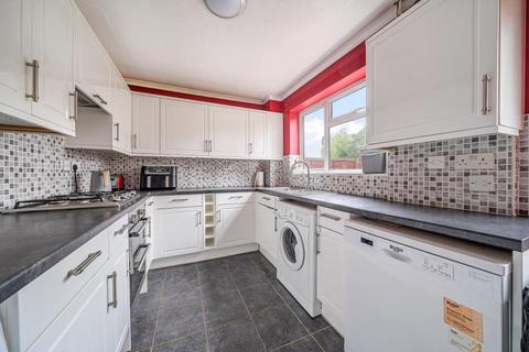 undefined, Daffodil Close,  Basingstoke,  RG22
