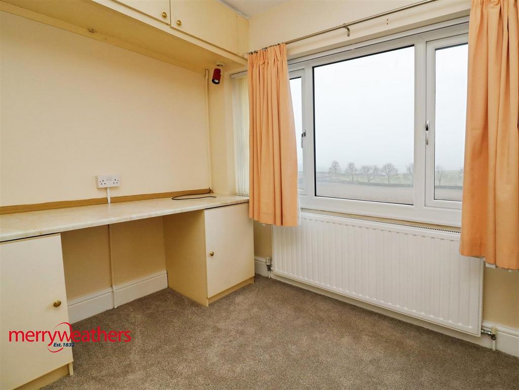 Rear bedroom