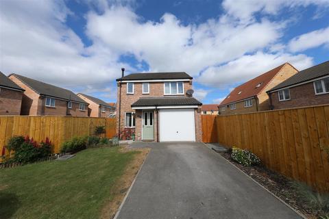 3 bedroom detached house for sale, Chartwell Gardens, Kingswood, Hull