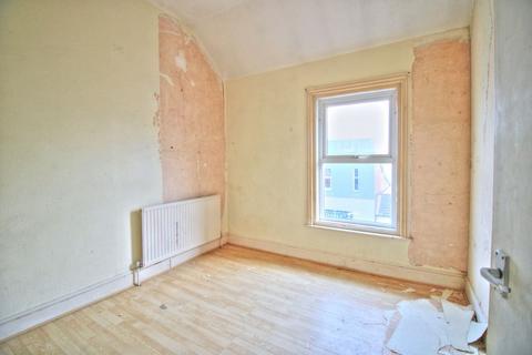 2 bedroom flat for sale, Cavendish Place, Eastbourne BN21