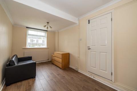 4 bedroom detached house to rent, Salisbury Road, Canterbury, Kent, CT2