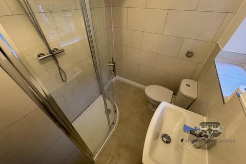 3 bedroom terraced house to rent, Gilfach Road, Tonypandy, Rhondda Cynon Taff. CF40 1BP