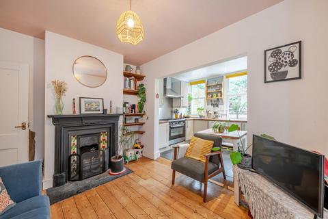 2 bedroom maisonette for sale, Oaksford Avenue, London, SE26