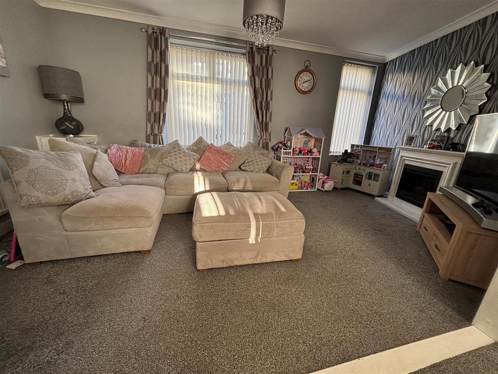 Living Room\Dining Room