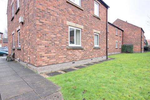 2 bedroom flat for sale, Applegarth Mews, Crescent Street, Cottingham