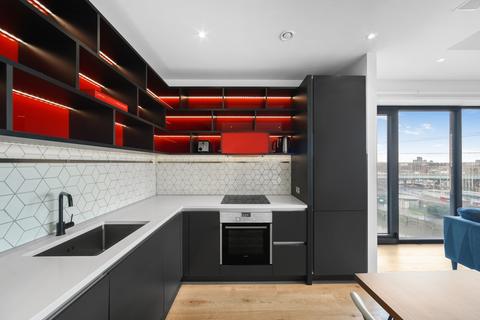 2 bedroom flat to rent, Corson House, City Island Way E14