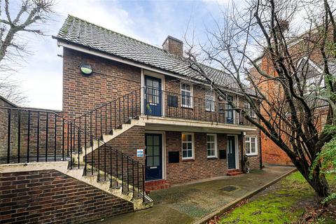 Studio for sale, Queens Terrace, St John's Wood, London, NW8