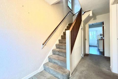 3 bedroom semi-detached house for sale, Beechfield Grove, Bilston WV14
