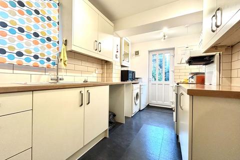 3 bedroom semi-detached house for sale, Beechfield Grove, Bilston WV14