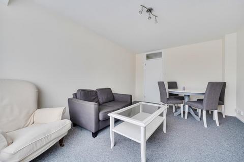 2 bedroom flat to rent, Taplow,  Berkshire,  SL6