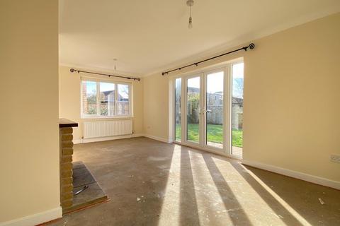 4 bedroom detached bungalow for sale, Barns Close, Over, Cambridge