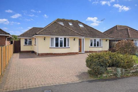 3 bedroom detached bungalow for sale, Crossmead Avenue, New Milton, Hampshire. BH25 6NF