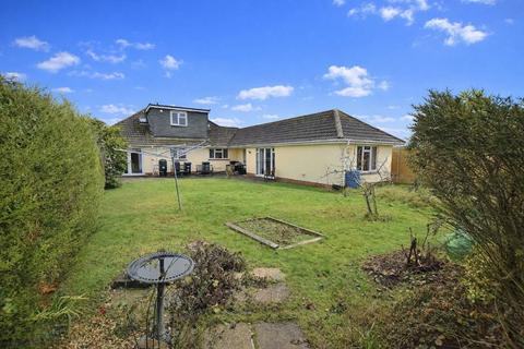 3 bedroom detached bungalow for sale, Crossmead Avenue, New Milton, Hampshire. BH25 6NF