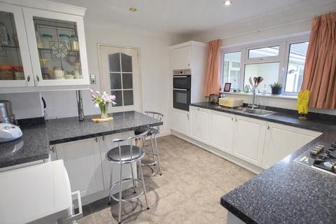 3 bedroom detached bungalow for sale, Crossmead Avenue, New Milton, Hampshire. BH25 6NF