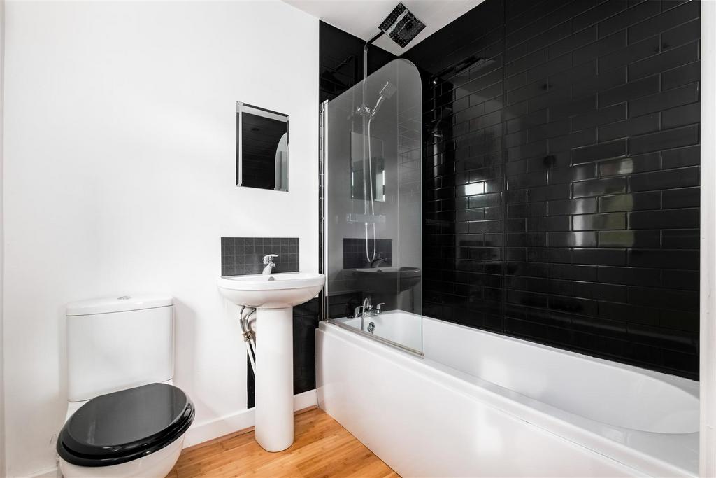 Family bathroom
