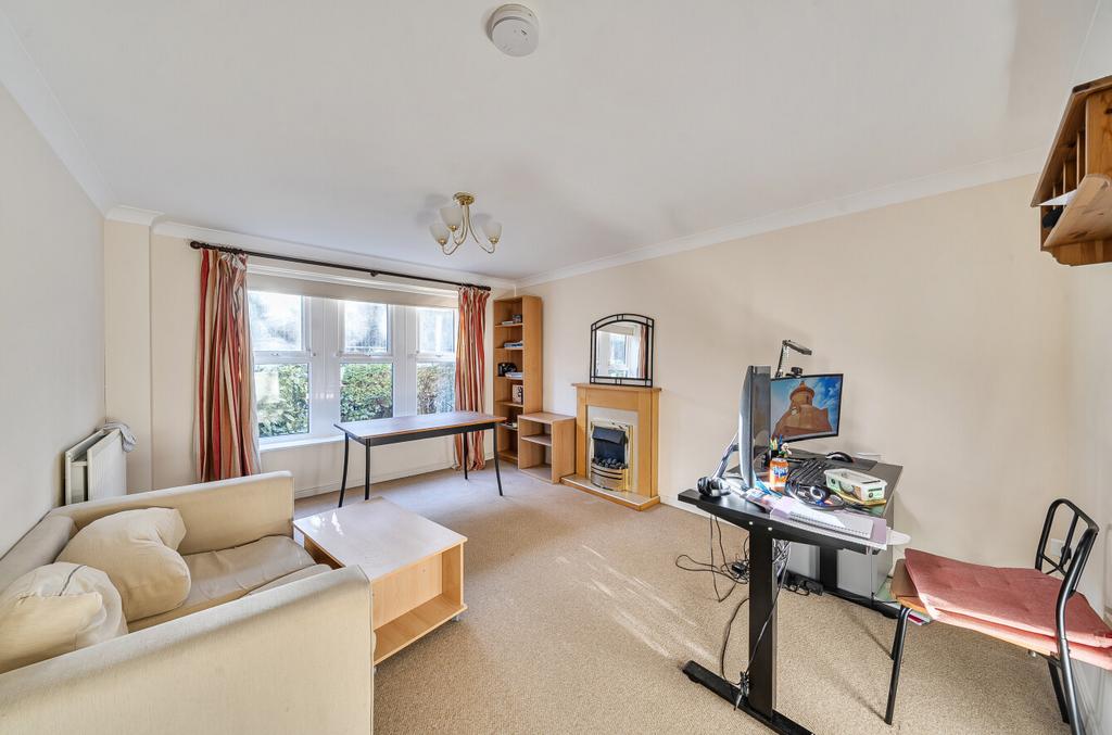 Sitting/Dining Room