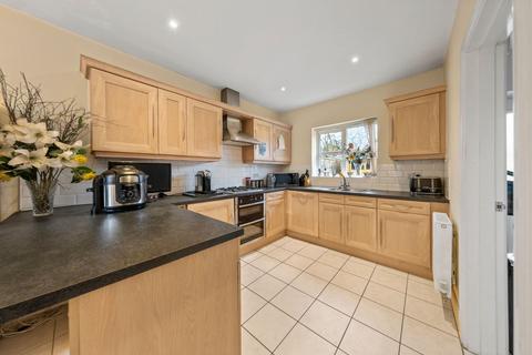 5 bedroom property for sale, Montgomery Close, Great Sankey, WA5