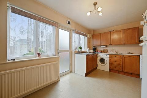 2 bedroom end of terrace house for sale, Victoria Road, Ruislip, HA4