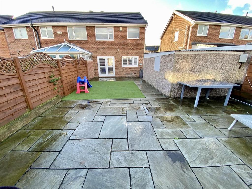 Bramleys Estate Agents - Wellhouse Close - Mirfiel