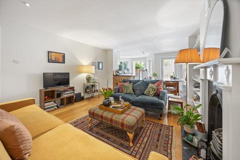 3 bedroom apartment for sale, Quex Road, Kilburn, NW6