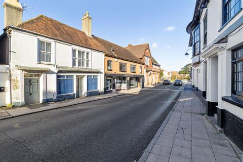 2 bedroom property for sale, College Street, Petersfield