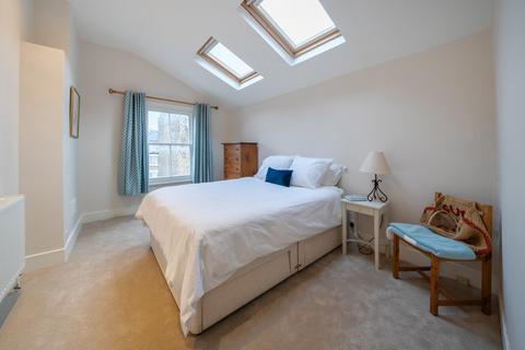 2 bedroom flat for sale, Vardens Road, Battersea, London, SW11