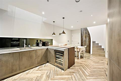 undefined, Chapel Side, Moscow Road, London, W2