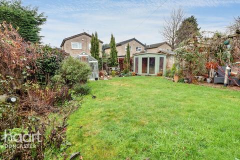 undefined, Hennings Close, Doncaster