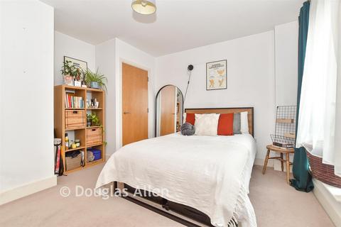 2 bedroom flat for sale, Oatland Rise, Walthamstow