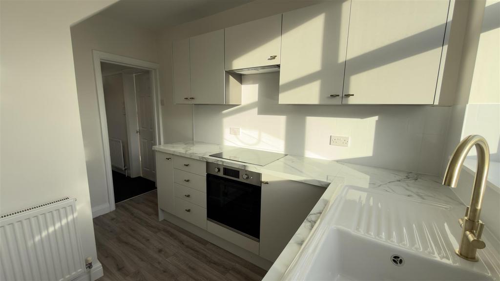 Kitchen 03.jpg