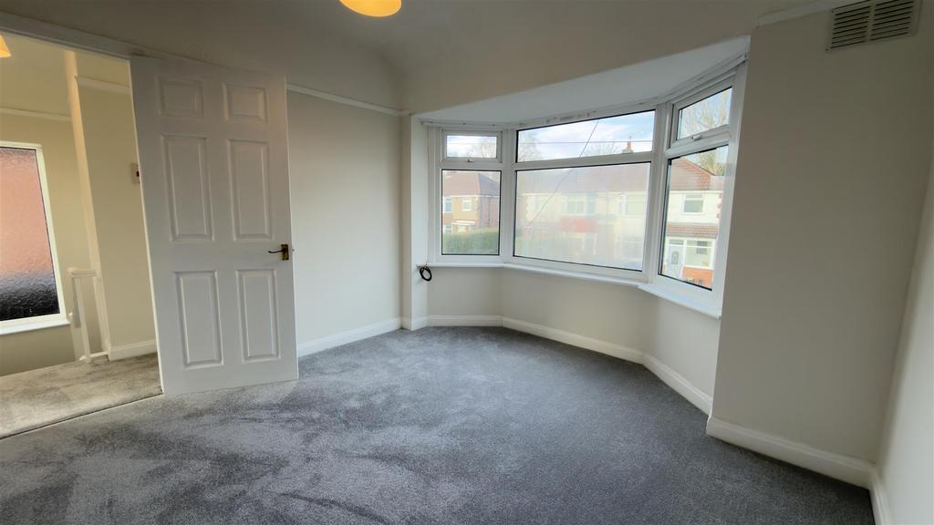Bedroom One 04.jpg
