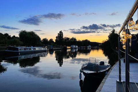 5 bedroom detached house for sale, Wargrave Road, Henley-on-Thames, Berkshire, RG9