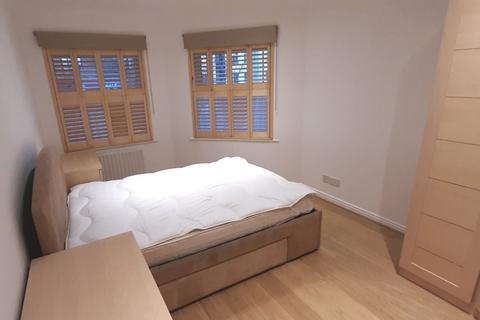 1 bedroom flat to rent, Chatsworth Square, Hove BN3