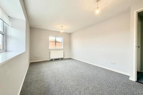 1 bedroom flat to rent, Westmarsh Drive, Palm Bay, Margate, Kent, CT9