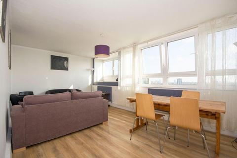 2 bedroom flat to rent, Yelverton Road, Battersea SW11