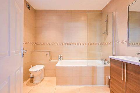 2 bedroom flat for sale, N8, Turnpike Lane, London, N8