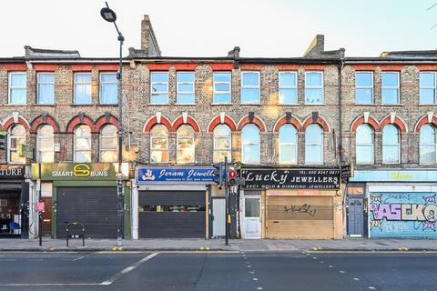 2 bedroom flat for sale, N8, Turnpike Lane, London, N8