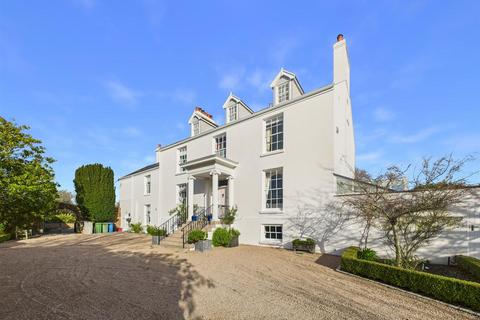 6 bedroom house for sale, An Exceptional Country Estate In St Peter
