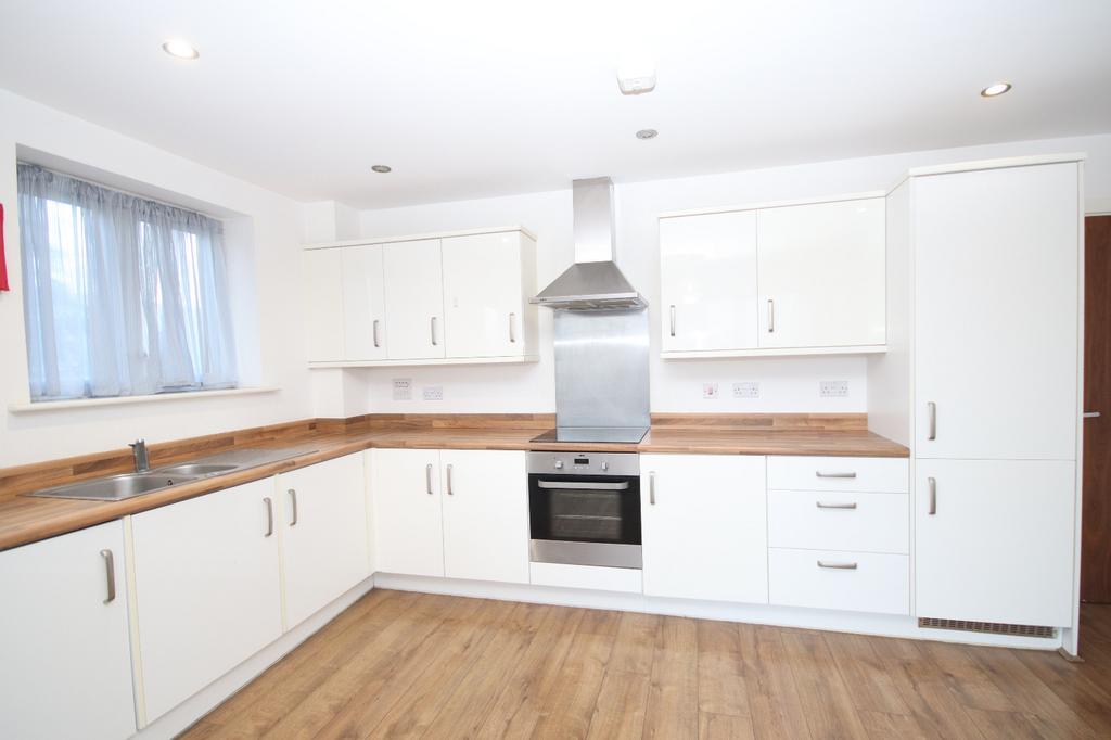 Full kitchen