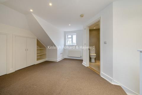 3 bedroom flat to rent, Kimble Road, London, SW19
