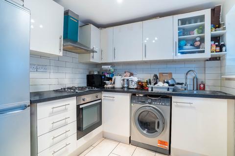 2 bedroom end of terrace house for sale, Denton Street, Gravesend, Kent, DA12