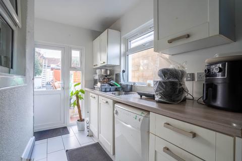 2 bedroom end of terrace house for sale, Denton Street, Gravesend, Kent, DA12