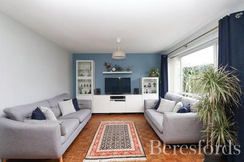 3 bedroom semi-detached house for sale, Boyne Drive, Chelmsford, CM1
