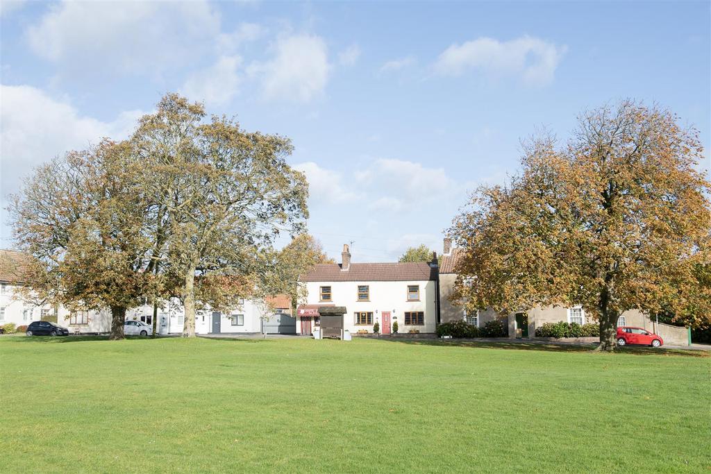Huttoncranswick010.jpeg