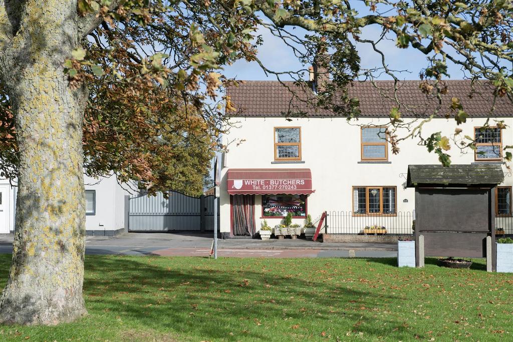 Huttoncranswick002.jpeg